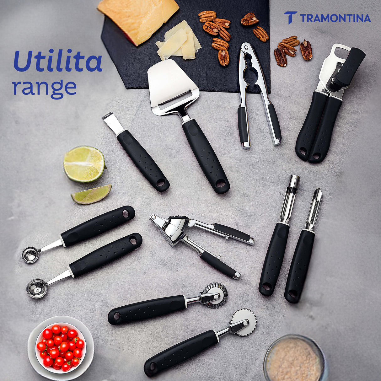 Utilitá stainless steel baller with 2.4 cm black polypropylene handle