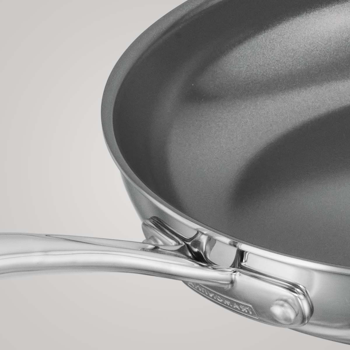 Fusao EX+ 26cm Triply Ceramic Fry Pan with SS Lid