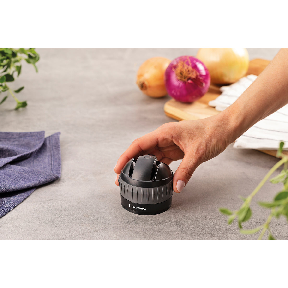 Profio Knife Sharpner with Anti-Slip Base System