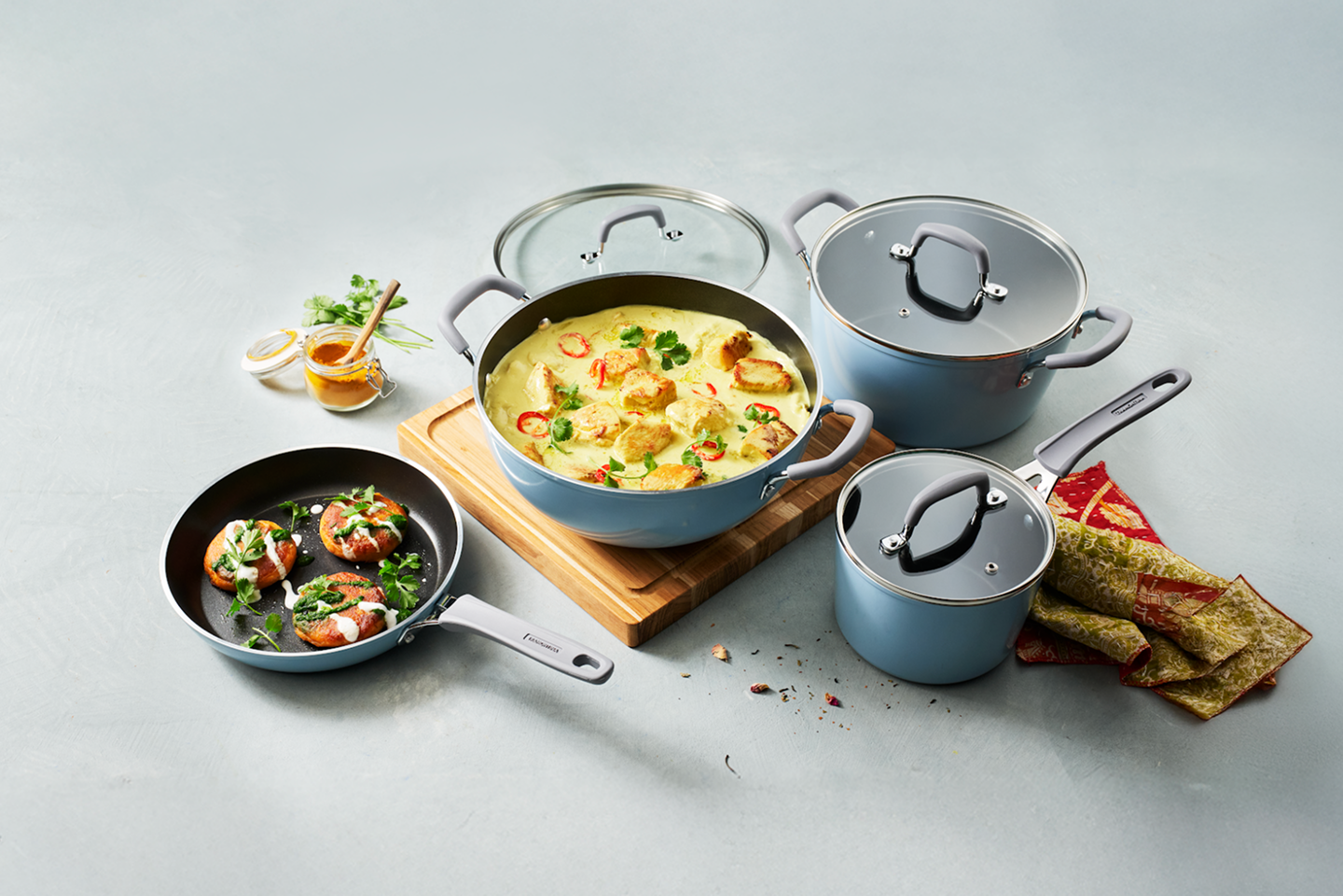 Bestow cookware on a dining table