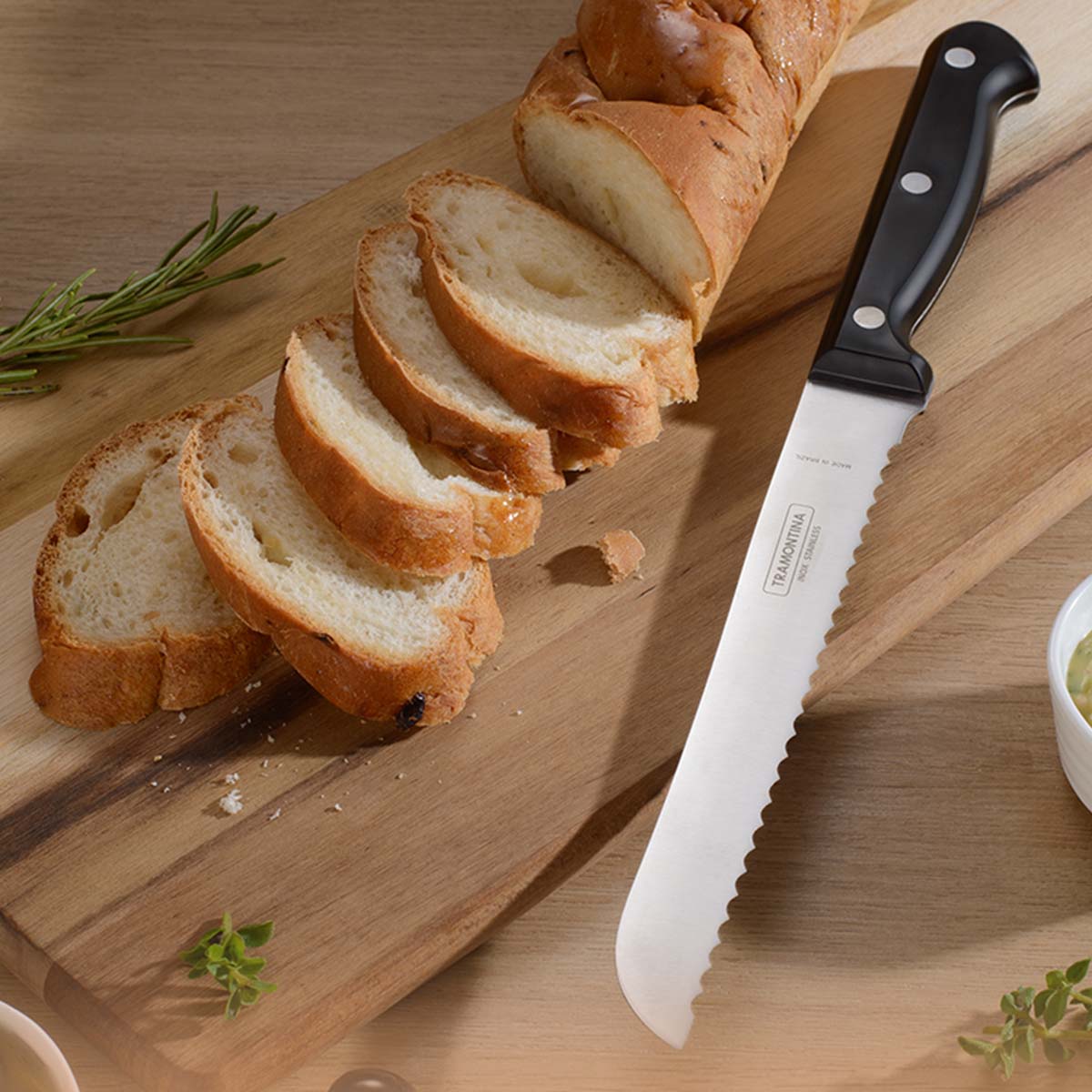 Ultracorte 7" Antimicrobial Stainless Steel Bread Knife Wavy Serrated Blade - Polypropylene Handle (Black) - Tramontina India
